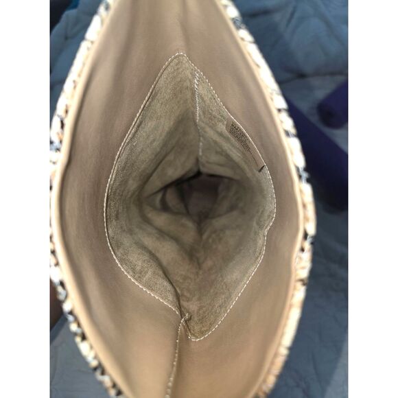 Vince Camuto Fendels Knee-High Boots Snakeskin Print Size 8 - Picture 8 of 8